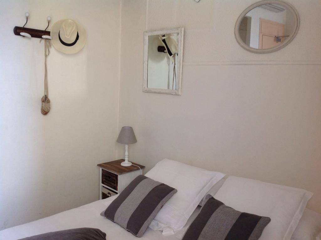 Lou Paradou Hotel Cagnes-sur-Mer Habitación foto